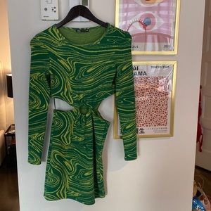 Short green and yellow cutout dress (Zara)